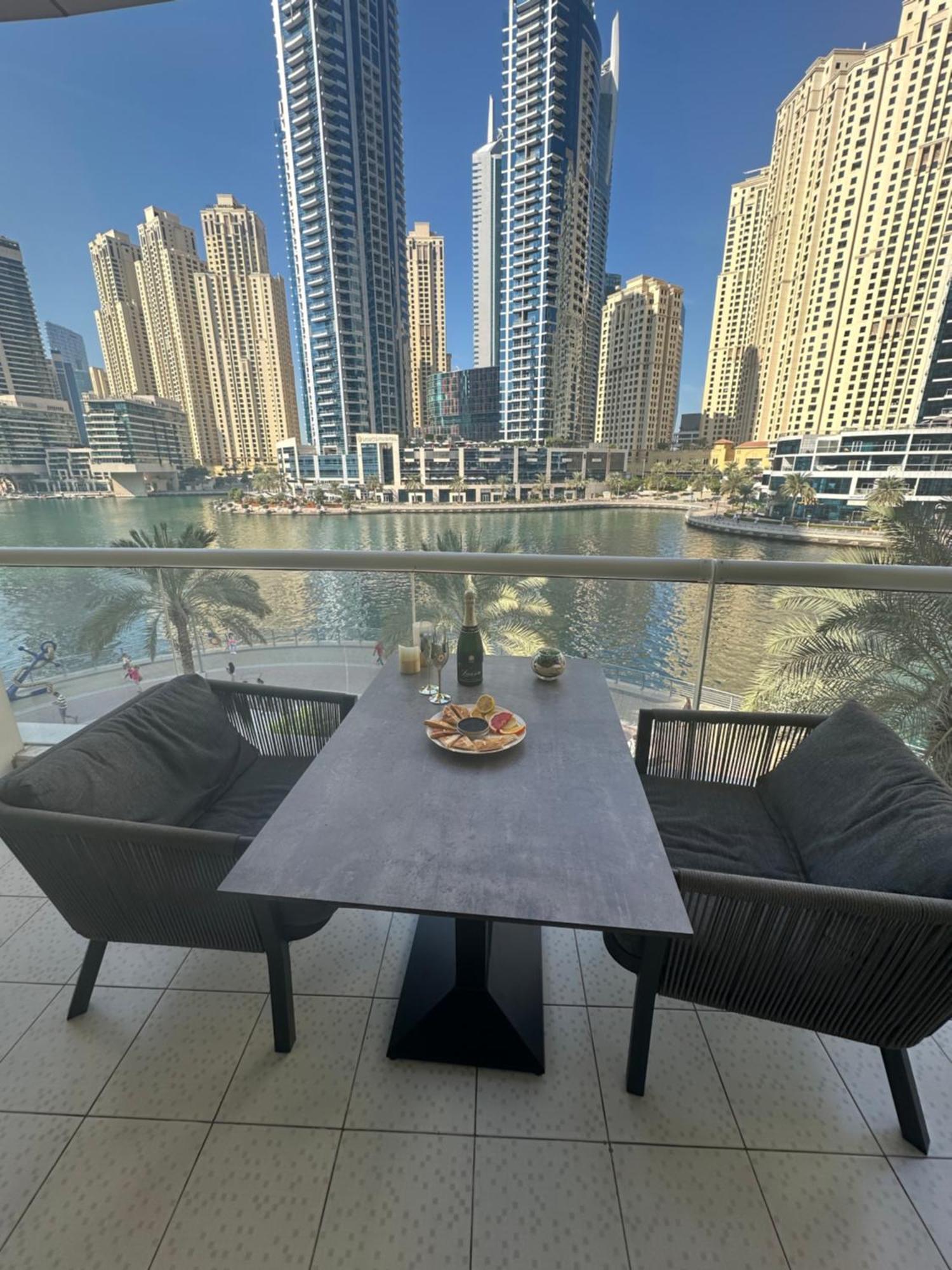Magique Holiday Homes Marina Viuw Dubai Bagian luar foto